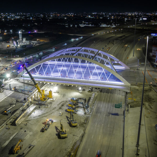 6952d29fc9842 600x600